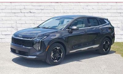 2026 Kia Sportage EX