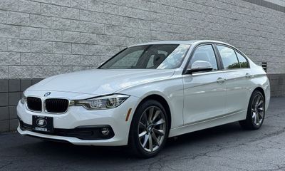 2018 BMW 320I xDrive