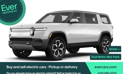 2024 Rivian R1S Adventure
