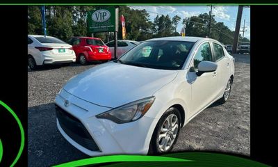 2018 Toyota Yaris IA Base
