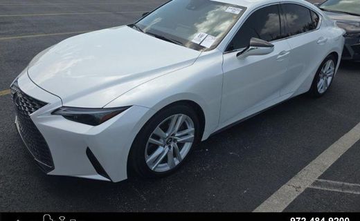2025 Lexus IS 300 Comfort