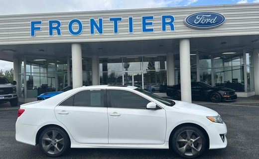 2014 Toyota Camry SE