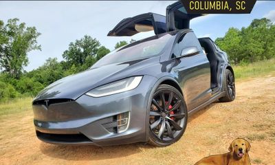 2016 Tesla Model X P90D LTD Avail