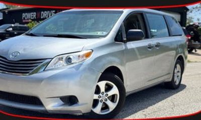 2011 Toyota Sienna Minivan 4D