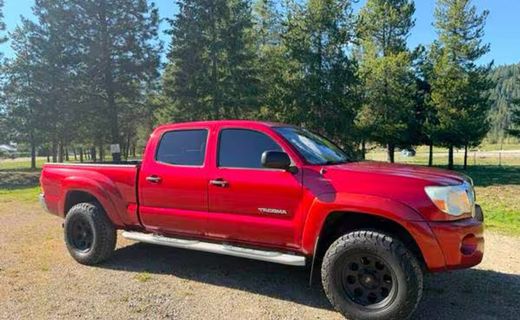 2005 Toyota Tacoma DLX