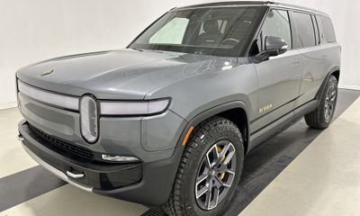 2022 Rivian R1S Launch Edition