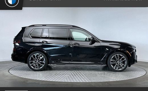 2027 BMW X7 M60i
