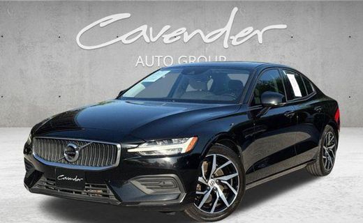 2019 Volvo S60 Momentum