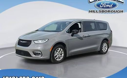2025 Chrysler Pacifica Select