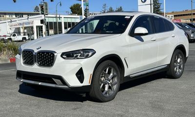 2023 BMW X4 XDRIVE30I
