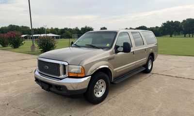 2000 Ford Excursion XLT