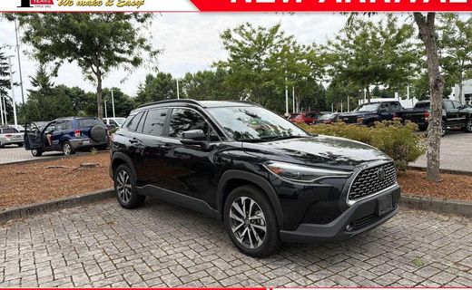 2025 Toyota Corolla Cross XLE