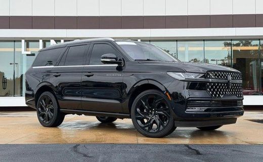 2025 Lincoln Navigator Black Label