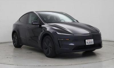 2026 Tesla Model Y Long Range