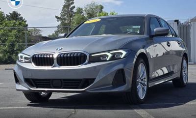 2023 BMW 330I xDrive