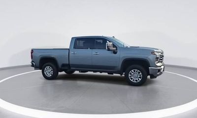2024 Chevrolet Silverado HD LTZ