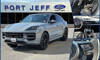 2024 Porsche Cayenne S Coupe