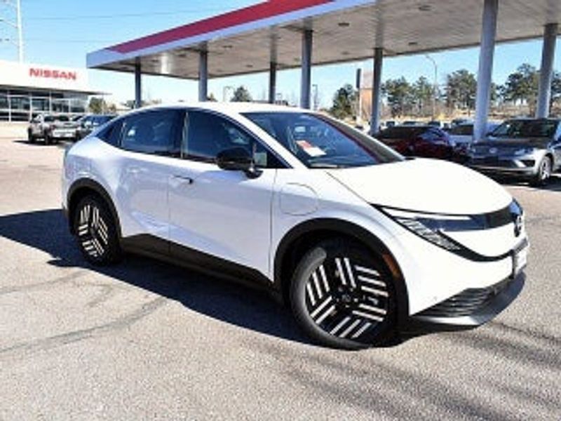 2026 Nissan LEAF — a typically priced live listing