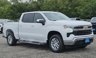 2026 Chevrolet Silverado LT