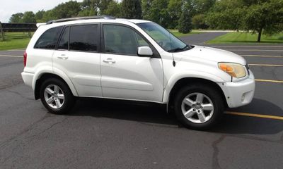 2005 Toyota RAV4 Base