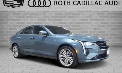 2023 Cadillac CT4 Premium Luxury