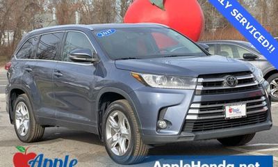 2017 Toyota Highlander LTD Platinum