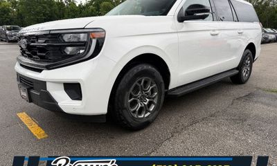 2026 Ford Expedition MAX Active