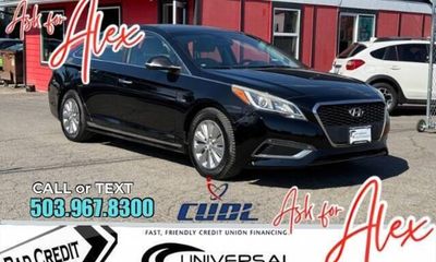 2016 Hyundai Sonata GL Middle LOW