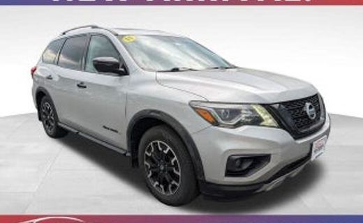 2019 Nissan Pathfinder SV