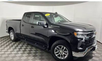 2023 Chevrolet Silverado LT L
