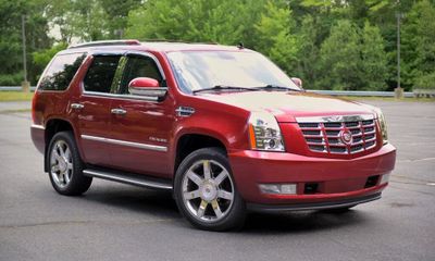 2010 Cadillac Escalade Luxury