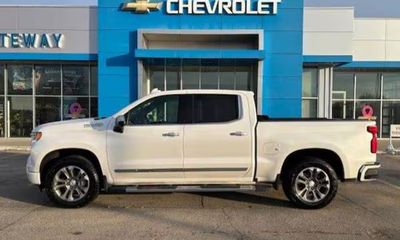 2023 Chevrolet Silverado High Country