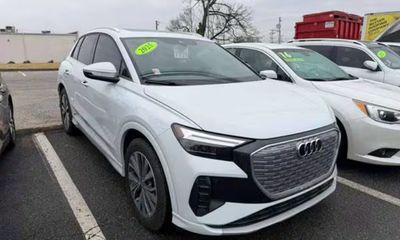 2025 Audi Q4 45 E Tron