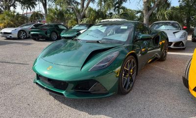 2026 Lotus Emira SE