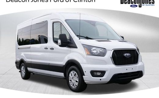 2024 Ford Transit Medium Roof
