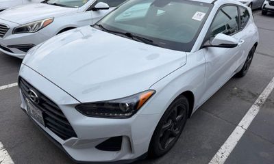 2020 Hyundai Veloster 2 0L AND