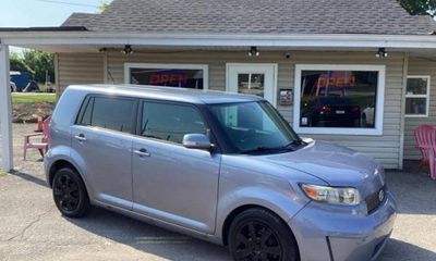 2010 Toyota Scion XB N