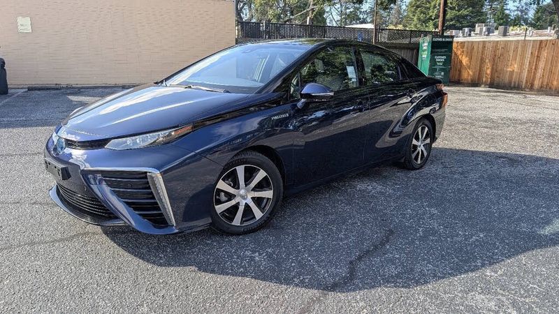 2019 Toyota Mirai — a typically priced live listing