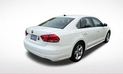 2013 Volkswagen Passat SE