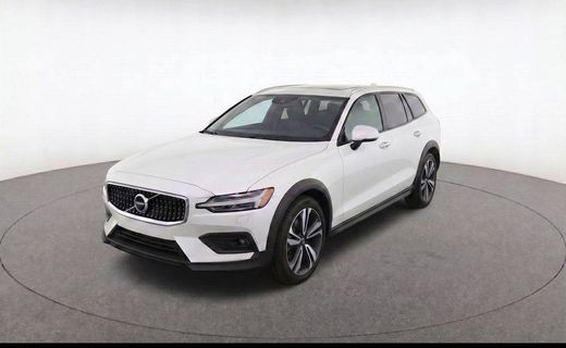 2024 Volvo V60CC Plus