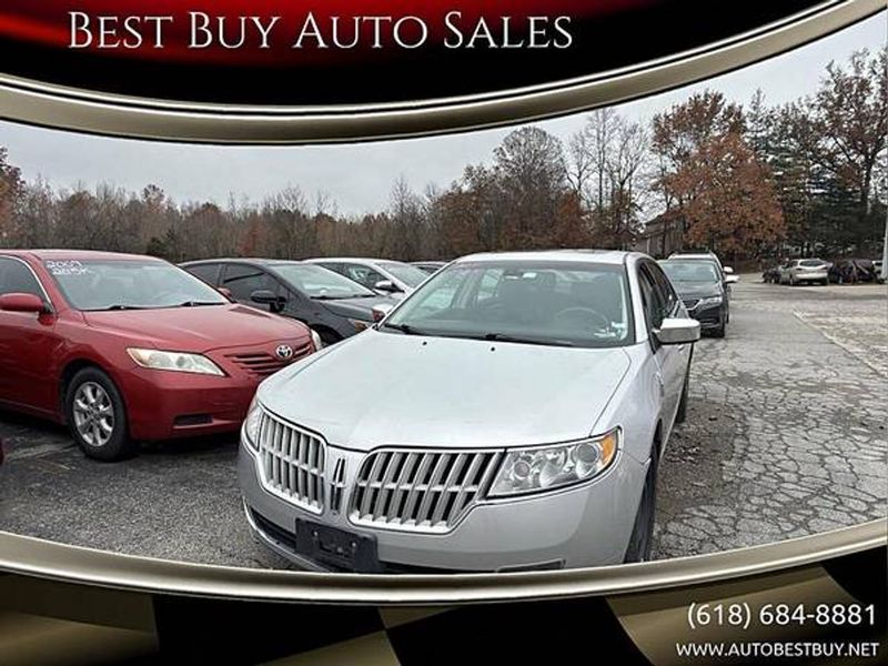 2011 Lincoln MKZ — a typically priced live listing