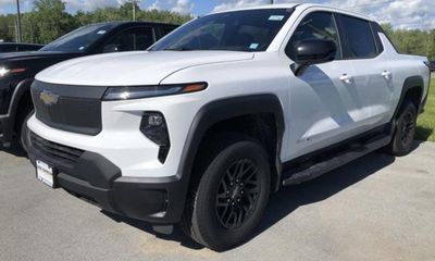 2024 Chevrolet Silverado Work Truck 4WT
