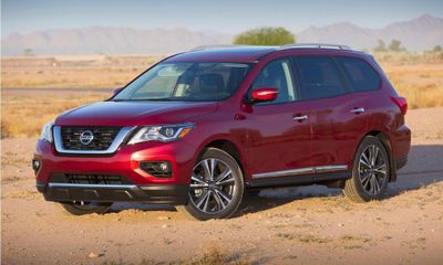 2020 Nissan Pathfinder SV