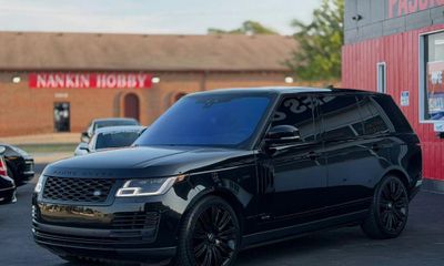 2020 Land Rover Range P525 HSE LWB