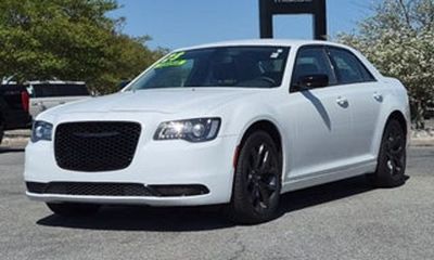2022 Chrysler 300 300S