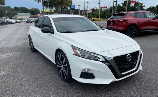 2020 Nissan Altima SR