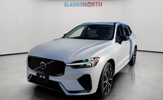 2024 Volvo XC60 Plus Dark
