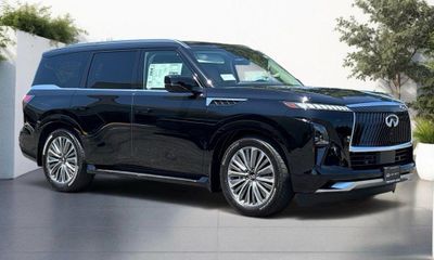 2026 Infiniti QX80 Luxe