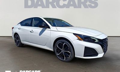 2025 Nissan Altima SR