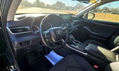 2021 Toyota Highlander LE